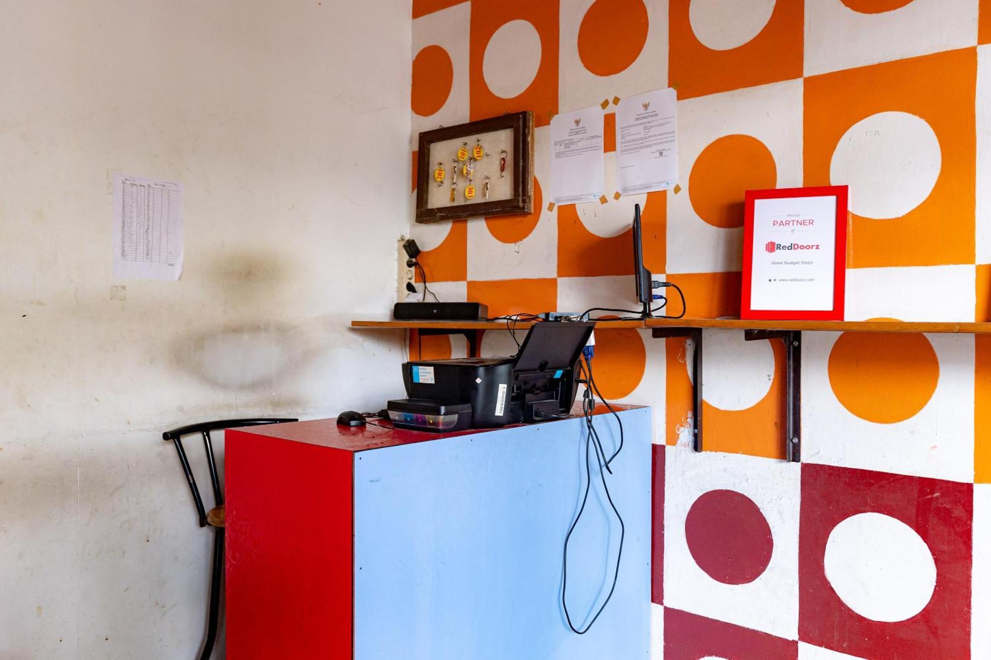 Hotel Reddoorz Near Rsud Dr Pringadi Medan 3 Exteriér fotografie