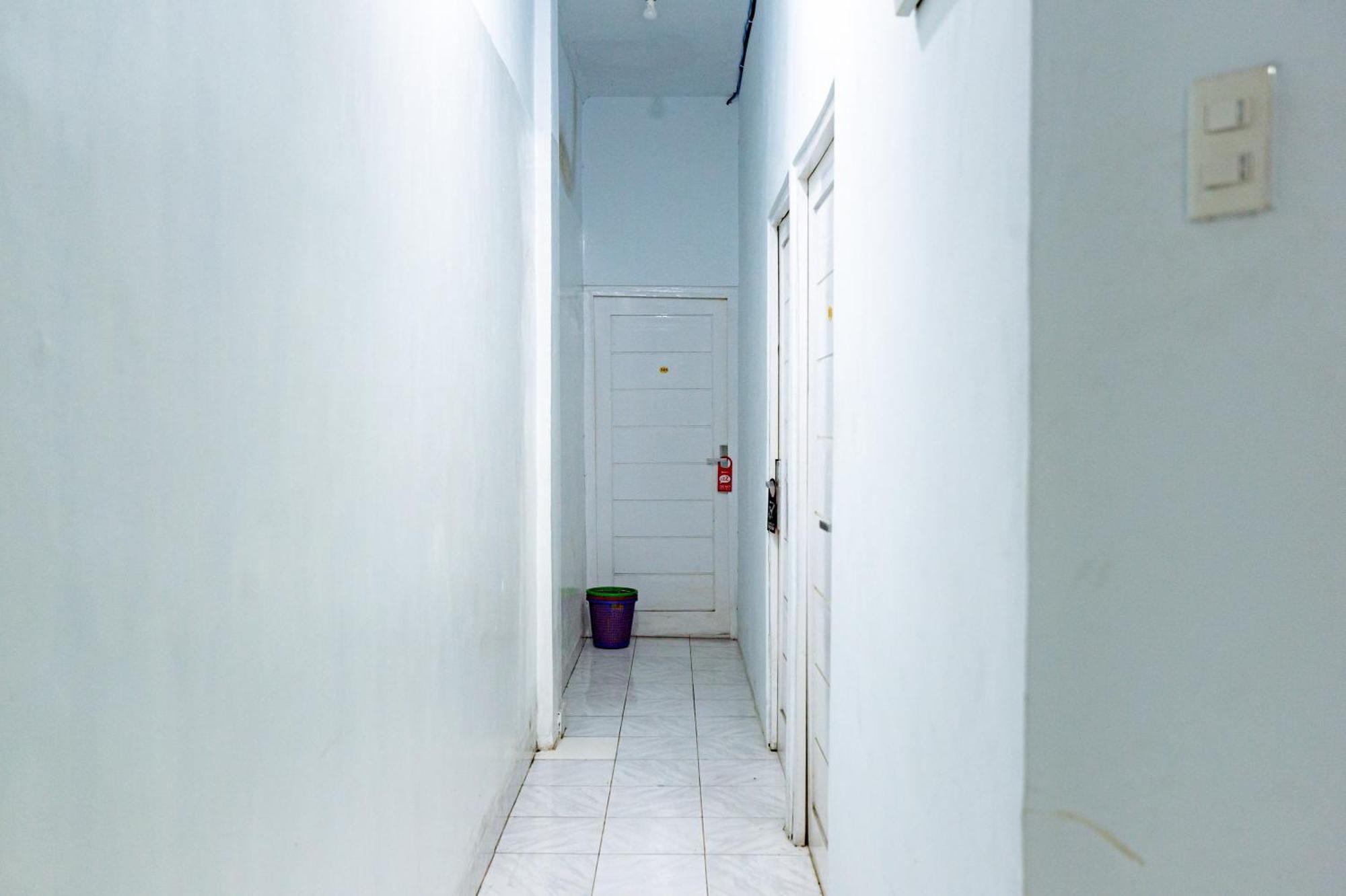 Hotel Reddoorz Near Rsud Dr Pringadi Medan 3 Exteriér fotografie