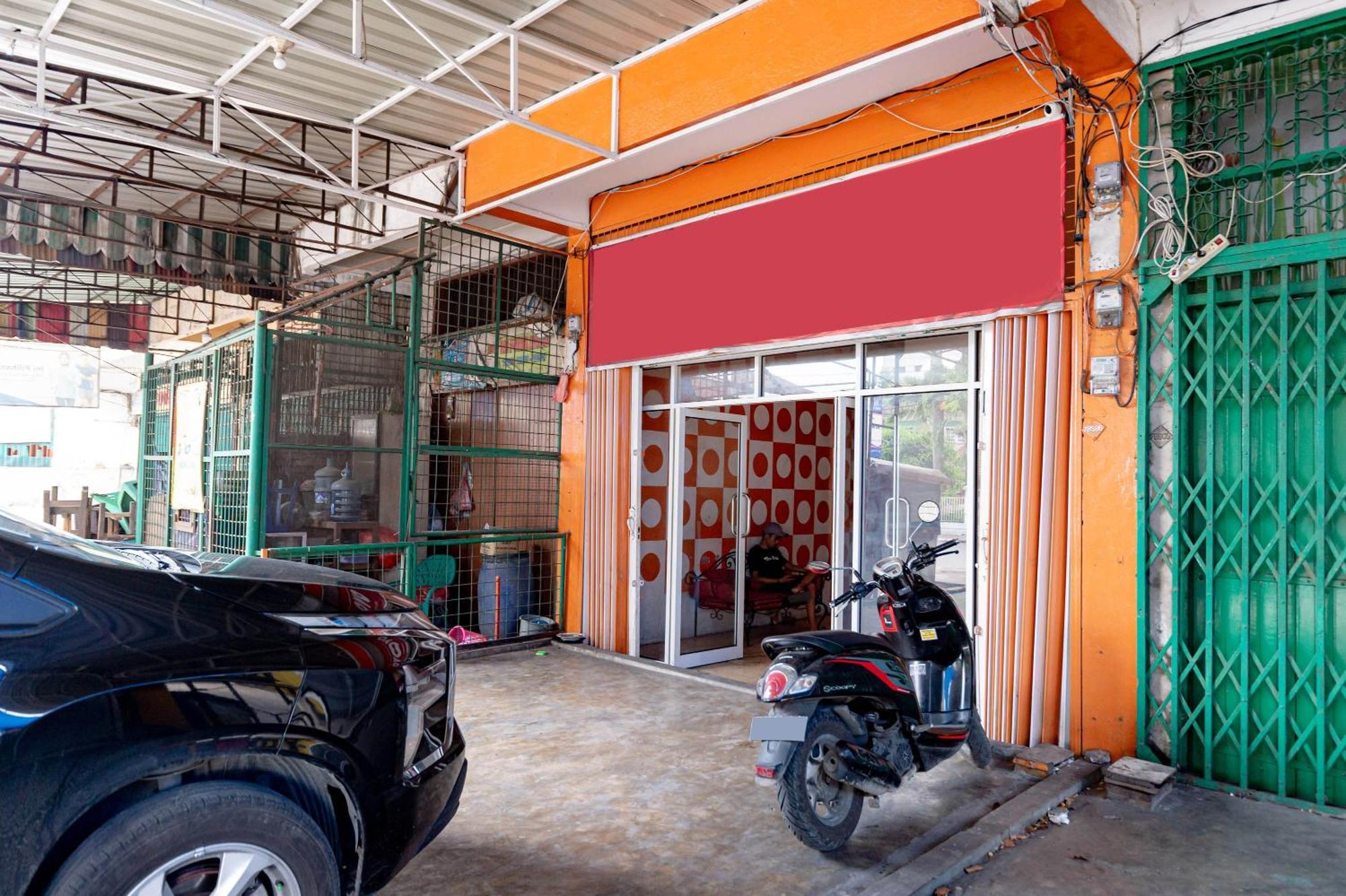 Hotel Reddoorz Near Rsud Dr Pringadi Medan 3 Exteriér fotografie